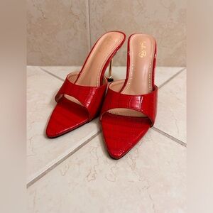 New Gorgeous Red London Rag Mules